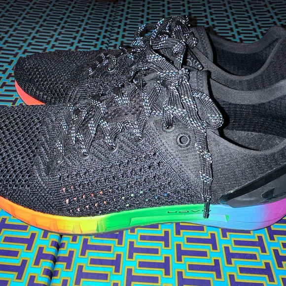 Under Armour Pride Rainbow sneakers size 10, runs small, fits like a 9-9.5 - Picture 3 of 7